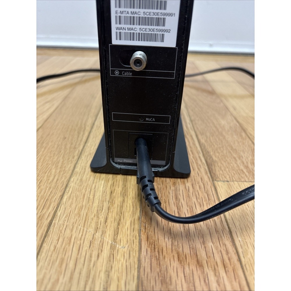 Xfinity Arris TG1682G Dual‎ Band Wireless Cable Modem Router w/ Power Cord - Picture 5 of 5